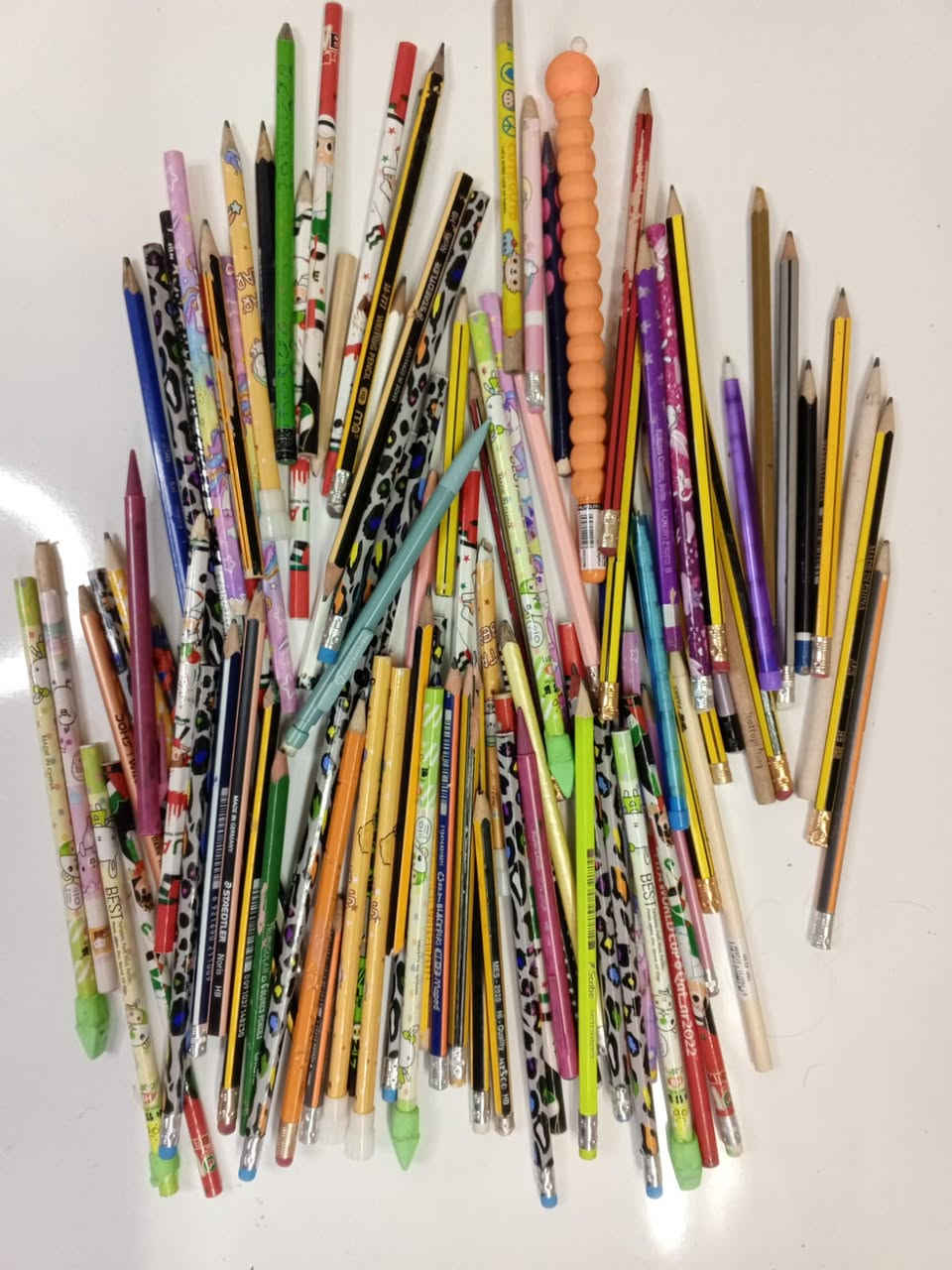 أكثر من 500 قلم منوع سعرهم 25 الف
بالة اوربي
.
#شلعة


**إذا كنت صاحب هذا الإعلان وتريد حذفه لأي سبب، رجاءا أرسل رسالة إلى الدعم الفني**