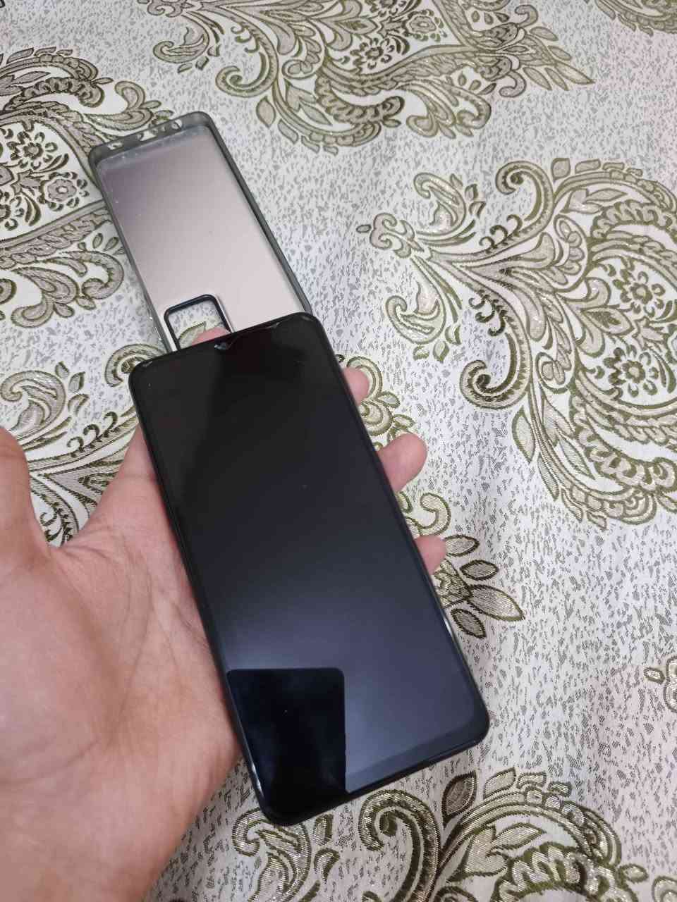 سلام عليكم 
A12 
ذاكرة 64 
جهاز نضيف مملعوب بي مرتب يفيدك تصفح بالاستخدام العادي 
ملحقات كارتون وشاحنة 
السعر 100 وبي مجال بسيط 
عنوان بغداد المدائن 
متواجد خاص او اتصال ***********. بغداد, العراق
