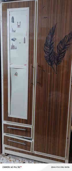 كناتير للبيع القطعه الوحده ب ٨٠ الف الميز ١١٠ عنون ناصريه مركز ***********
