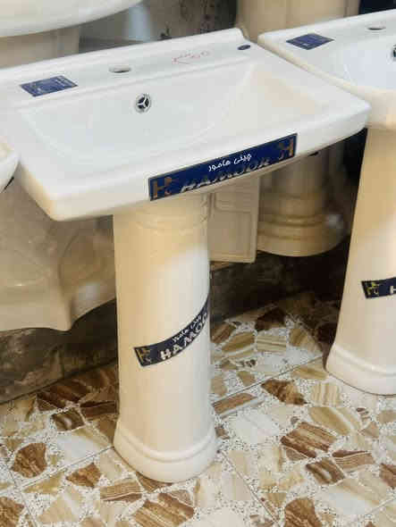 إلى وكلائنا في العراق وصول لدينا مغاسل ابيض درجه اولى إلى شركة جه نكين في بابل اسعار مناسبه اصحاب شركات ومجمعات ***********
