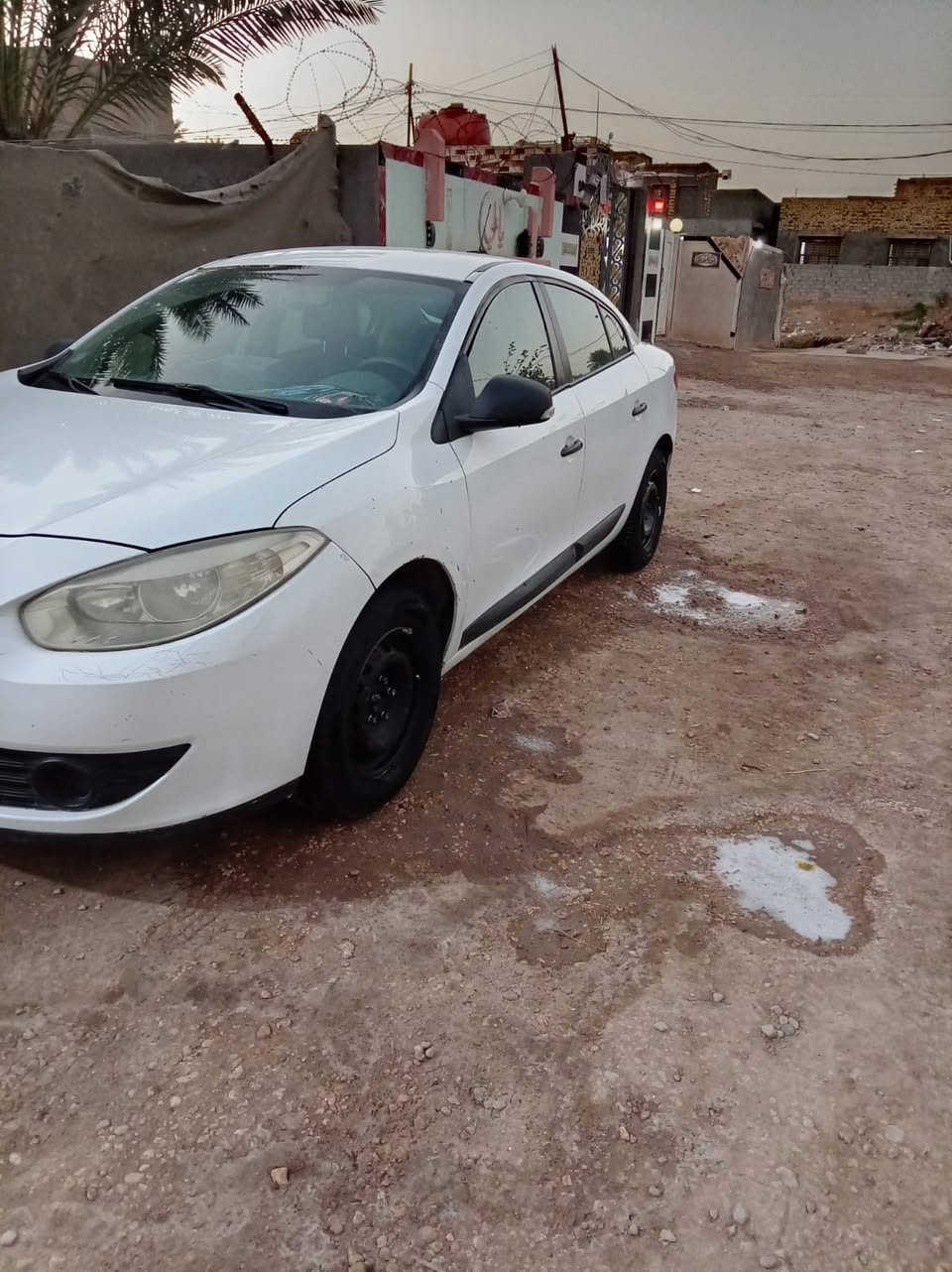 سلام عليكم رينو موديل 12 سياره على وضع شركه 
معروضه 75 وبيها مجال مراوس ترهم حسب قناعه 
***********
