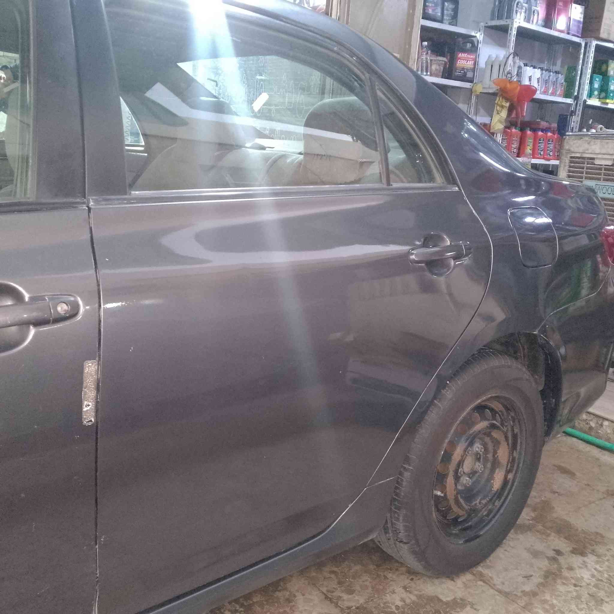 كورلا موديل 13 كير عادي جاهزة رقم بغداد باسمي الجديد مكانها بغداد نفق الشرطة شارع الكنيسة 
السعر شده 
كير محرك جيد جداً 
تبريد ثلج 
تخم تاير جديد 
صبغ جاملغ خلفي ايمن حادث امريكا 
صبغ جاملغ وباب ايسر خلفي جراد فقط أني صبغتهن 
رقم الهاتف ***********
واي استفسار اتصل واجاوبك
