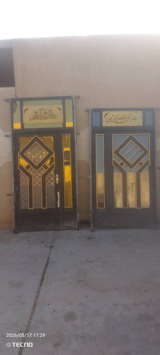 سلام وعليكم بيبان وشباك البيع السعر القطعه الباب 125 وشباك 75
***********
