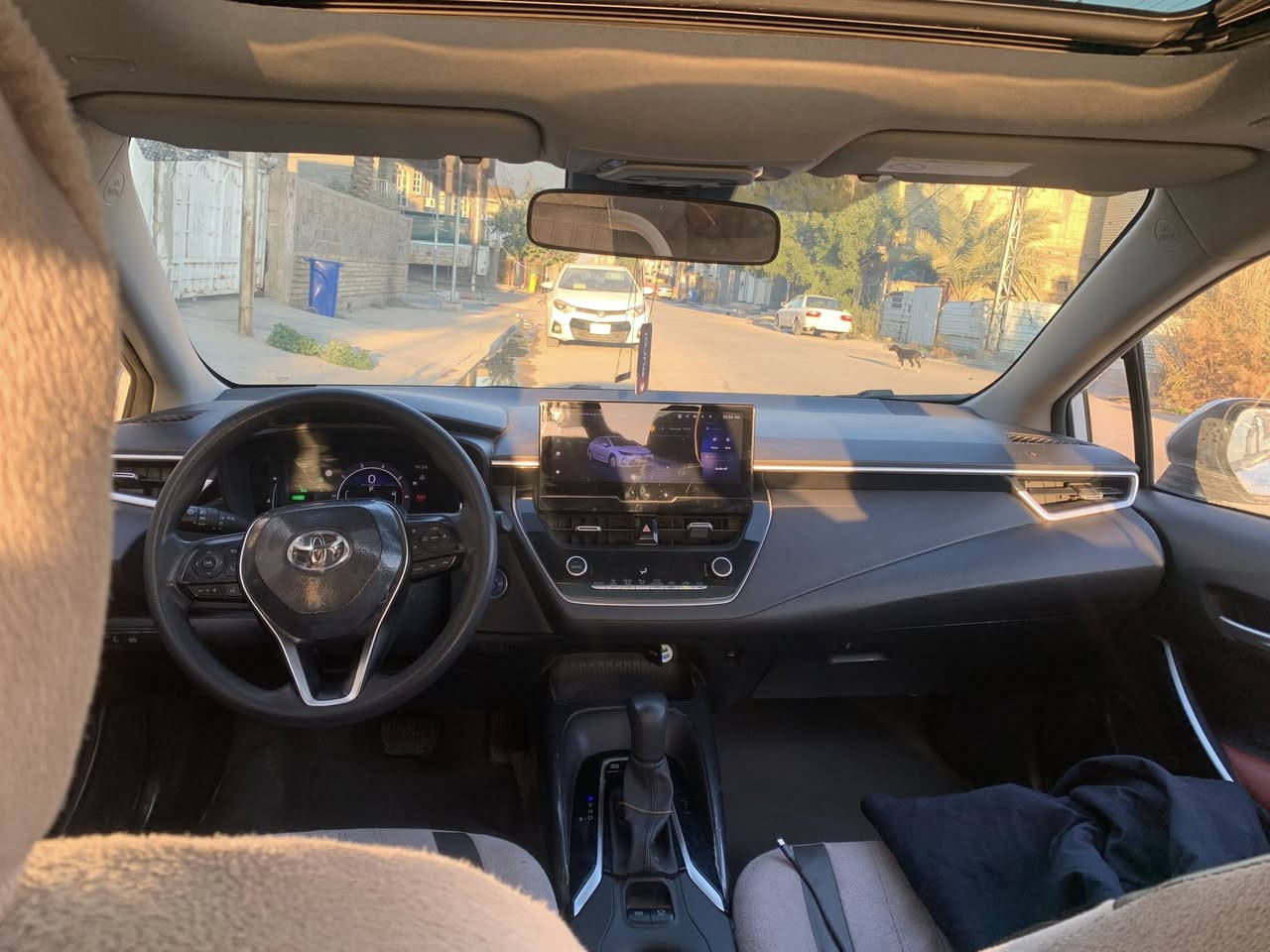 السلام عليكم 
كورلا هايبرد ٢٠٢٤ 

شكل الخليجي 

فول مواصفات  عده الكشن مو كهرباء 

رقم بغداد 

بيها بارد فقط بالباب 

١٤٨وبيها مجال 

***********
