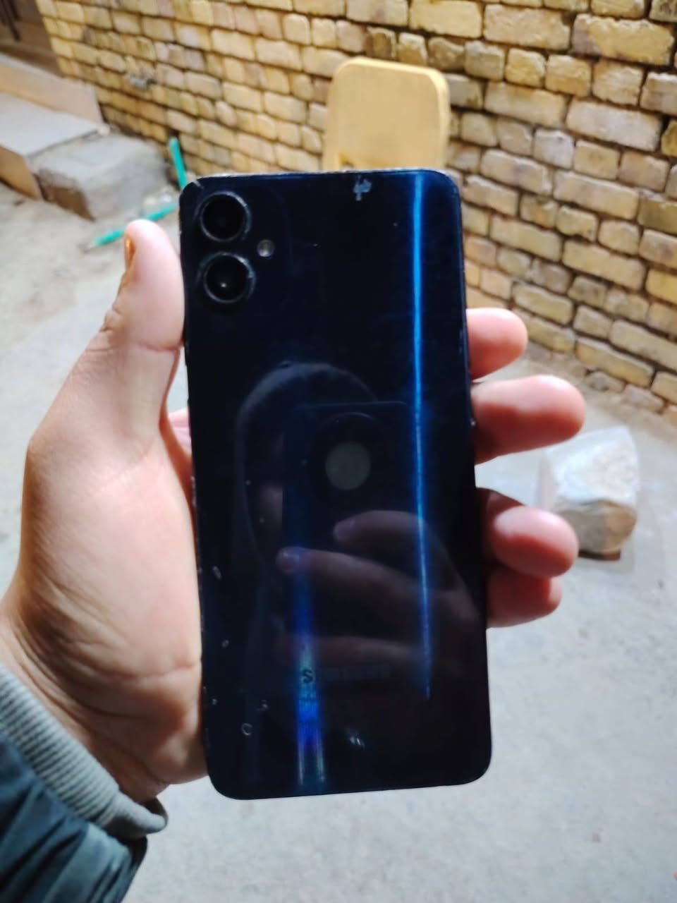 جهاز سامسونج للبيع جهاز نضيف ذاكره 128 سعره 100 مكان ناصرية مركز اتصال على الرقم التالي ***********
