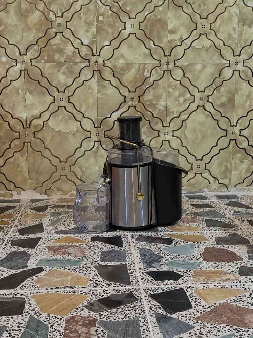 هيتر المتين غازي وكهربائي مستعمل للبيع السعر 100 الف ... ومعصرة اصلية بسعر 50 الف ... وتنور غازي للخبز بسعر 25 الف ... المكان سبع قصور الشارع الرئيسي الرقم : ***********
