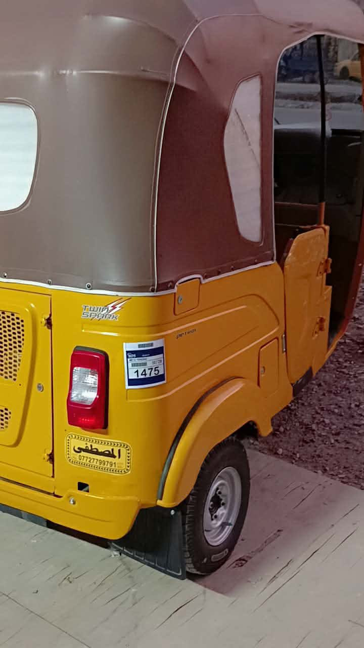 سلام عليكم 
تكتك موديل2021
كفاله عامه عده دوس تكتك جديده 
ترايهه زيرو مكان مدينه صدر 
***********
