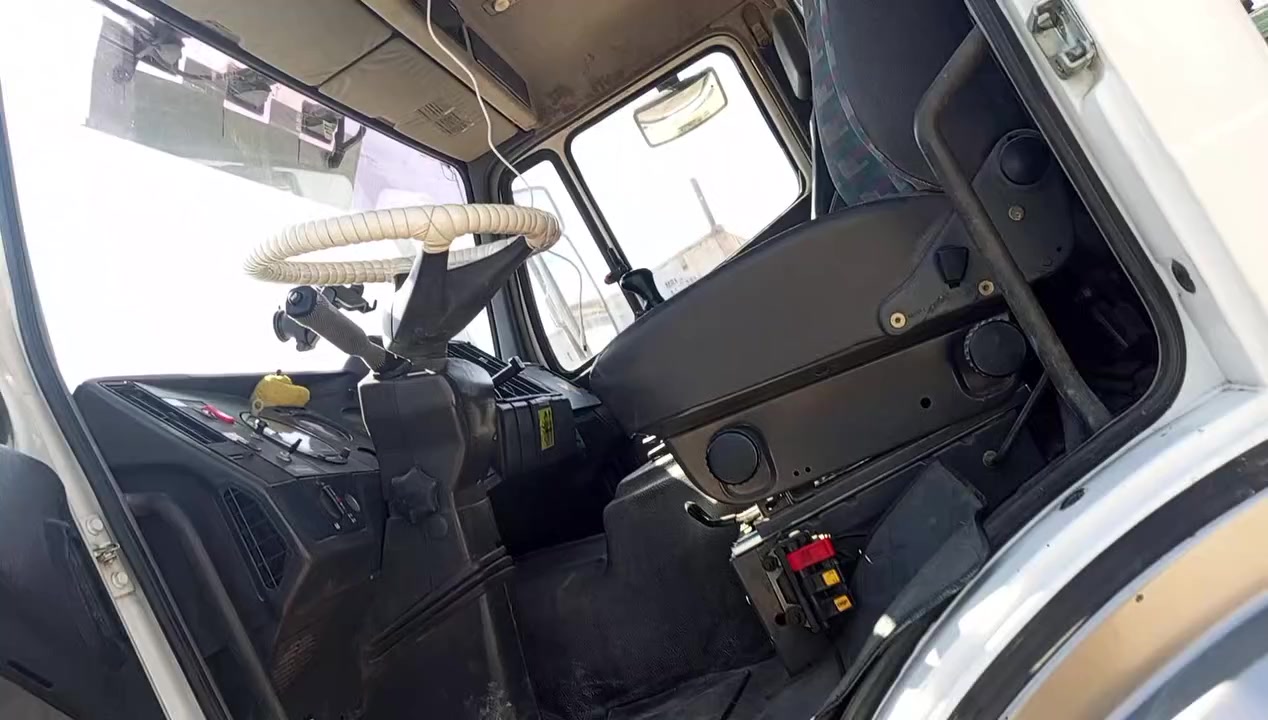 سياره للبيع تفاصيل رقم صاحب سياره أنا مكلف بنشر *********** ***********
