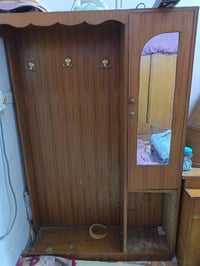 غرفه للبيع نقصه ميز مرايه هاي كدامك شوفه وخابرني ٠٧٨٨١١٢٦٦٨٦ بيه تعديل...