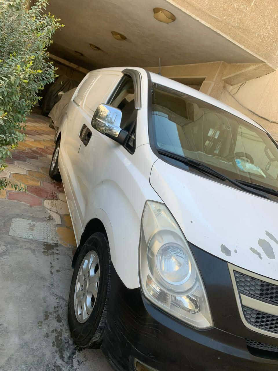 يا الله سلام عليكم ستاركس موديل 2012  سياره جاهزه من كلشي  بيه قطعه صبغ وحده  جامرلغ   مكان السياره  بغداد الشعب   السعر 120    ‏‪0770 340 9151‬‏
