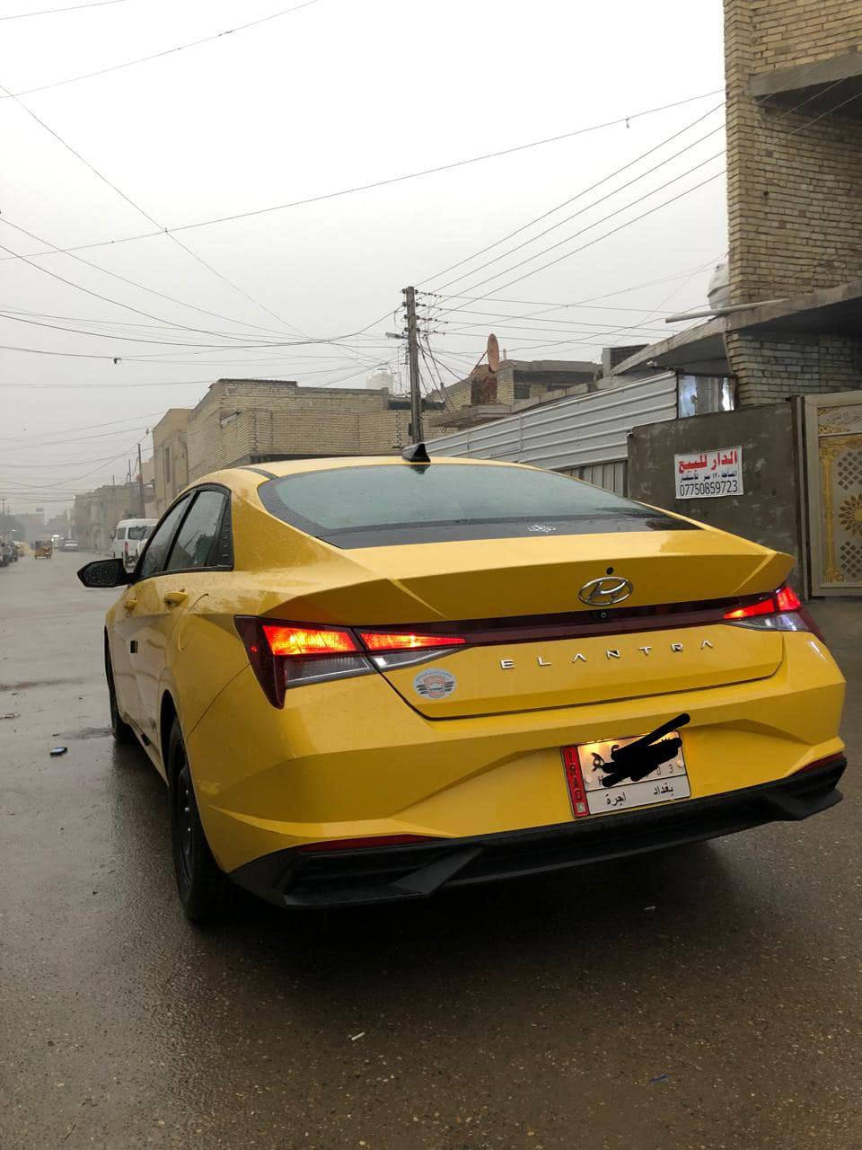 سلام عليكم لانتره 21 ماشيه 70 الف فول عده الفتحه محرك 2000 سعر 160 وبيه مجال خابرني وتدلل ***********
