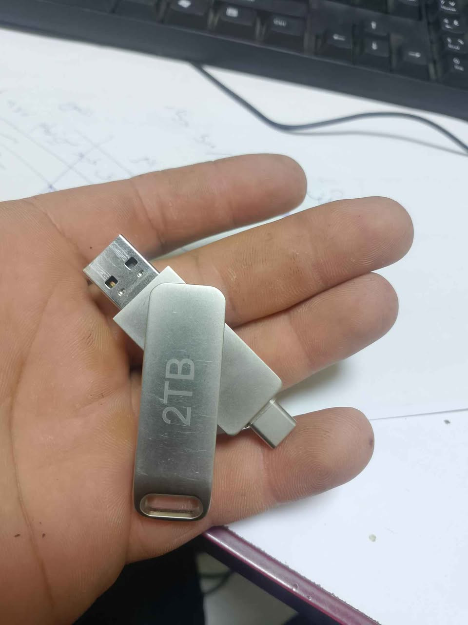 فلاش ذاكرة 2 تيرا  ويشتغل على اغلب الاجهزة الموبايل وهذا usb 3 والتوصيل موجود بلاد, صلاح الدين


**إذا كنت صاحب هذا الإعلان وتريد حذفه لأي سبب، رجاءا أرسل رسالة إلى الدعم الفني**