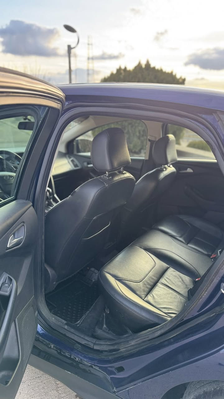 فورد فوكس للبيع فقط مراوس ماكو
السعر93 ورقة بي مجال للطيبين 

موديل 2016 

ممشي 145 الف مايل 

مواصفات فول عدا فتحة ( دزبول ٧ الوان - ويل سبورت - تحكم ستيرن كامل - تحديد سورعة - كشنات فيوجن كهربائية و هيتر و جلد - ستيرن هيتر - لايت أمامي ليد و بلاجكتور بلادي - كاميرا خلفية دوارة - قير سبورت و عادي و أوتو - جام كهربائي- مرايات هيتر و أشاير ) 

مصروف عليها هواية - قير قبل أسبوع مصلح - مبدل دهن قير و محرك و بريك و دسكات بريك قبل اسبوع - صدر أمامي مجدد بل كامل بورغي ما ناقصها - مي راديترر مبدل بل كامل - فلاتر جديدة 

سنوية جديد لحد شهر ٦ سنة ٢٠٢٨ و هزة و فحص و حق طريق كلها جاهز و مدفوع و تحويل و وكالة و غرامات كلها بشرط سيارة بأسمي 

قير و محرك بشرط 

السيارة بابين صبغ أيرباق برده مرجع سستم - ٣ مكانات 

صغار pdr - أمامي و خلفي كبس

مكان سيارة اربيل رقم تلفون ***********
