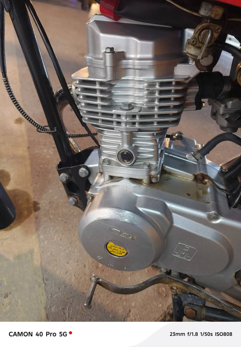 السلام عليكم 
موديل ٢٣ نامه باب أول أوراق ٨  محرك مكفول من كلشي جاهزه سعره مليون وتلثميه وبيه مجال خاص مفتوح أو اتصال ***********
