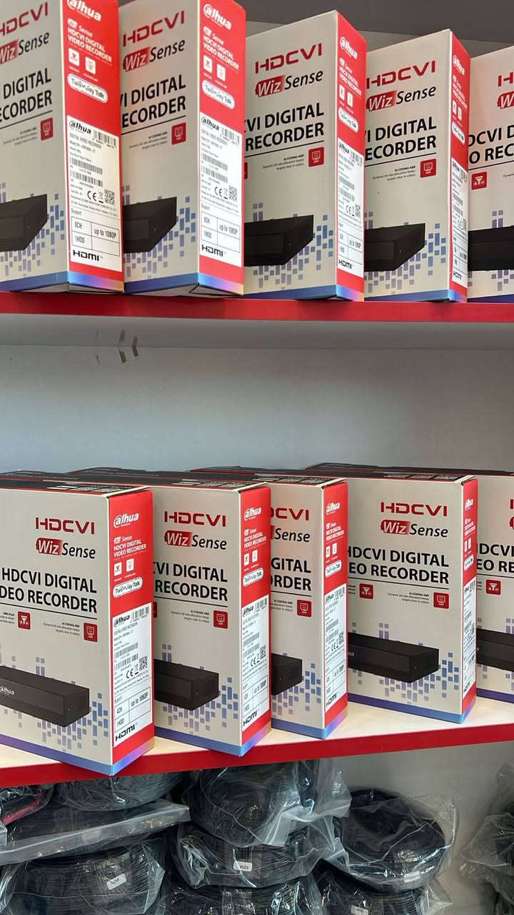 تنويه مهم ‼️:الكامرات اصلية وليست تجارية.
كامرات شركة #دهوى العالمية

1️⃣ جهاز تسجيل DVR

2️⃣ 4 كامرات دهوى ملون ليلي نهاري

3️⃣ هارد خزن حسب الطلب سعة 500G او سعة 1000G تسجيل 
شهر 

4️⃣محولة 10 امبير اصلية لتشغيل الكامرات باور

5️⃣ برنامج DMSS لتشغيل الكامرات على الهاتف📱

#تجيك او تاخذهه من المحل كاملة مبرمجة عليك بس تسلك الوايرات وتشغل واذا تحب يجيك فني لبيتك. ينصبهن هم موجود 🚕 

#ضمانة عنوانة و محلنة 
تحبون تزورونة اهلا و سهلا بكم.  🙏

#العنوان السماوة شارع الجسر مقابل البريد 🚗

#مركز عين الحياة لكامرات المراقبة 🗽
***********
واتس اب☎️

العمل في جميع مناطق  🛻
