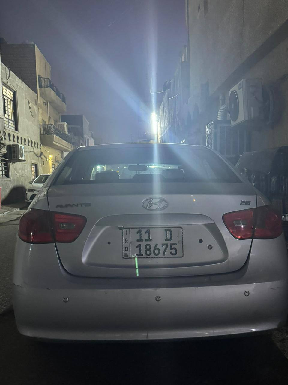 السلام وعليكم
هيونداي النترا افانتي 2009
محرك 1600 كير محرك كلهه لوك 
بيهه صبغ بين الباب و الجاملغ الخلفيه جهه راكب 
السعر 95و بيهه مجال بسيط
مكان السياراه بغداد قرب جامع براثه
للتواصل *********** فقط اتصال على الرقم
