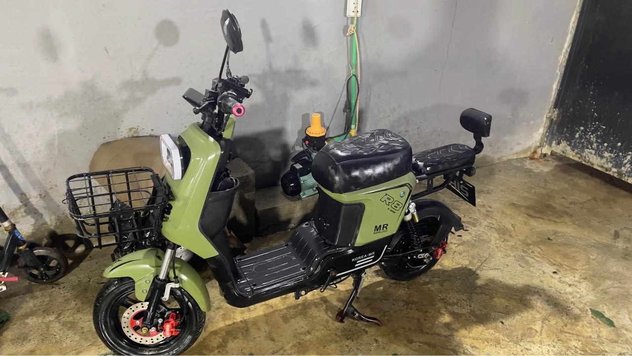 ماطور شحن شبه جديد والسعر بي مجال ***********-*********** موصل, نينوى
