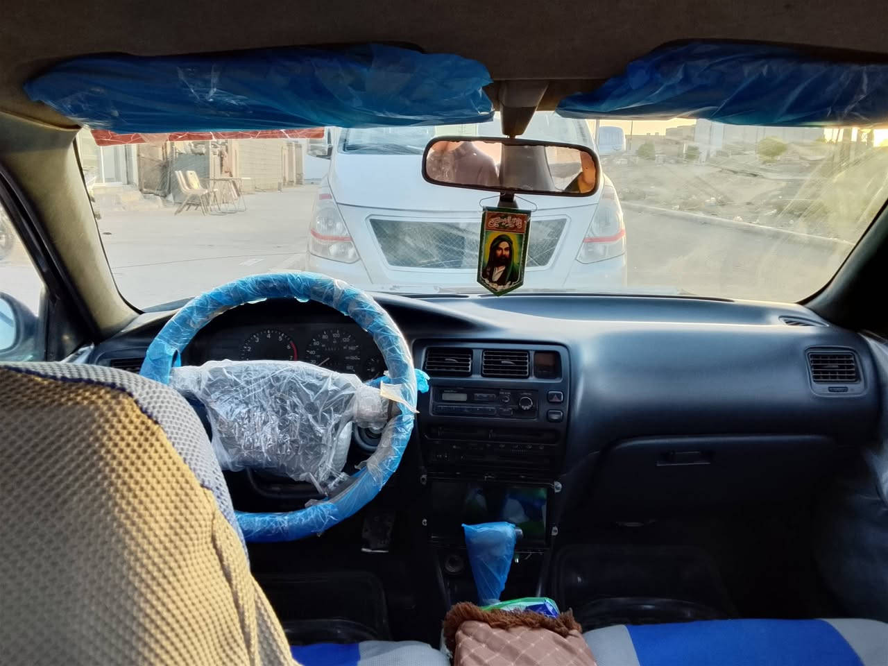سلام عليكم كورلا للبيع موديل 92 سياره جاهزه مكفولة من الضربه والكص والنقل.كير حداديه كله جديد كهرباءيات شغاله        رقم بغداد مشروع وطني سنويه نهايه 27 مكاني غراف السعر 45وبي مجال رقم الهاتف ***********
