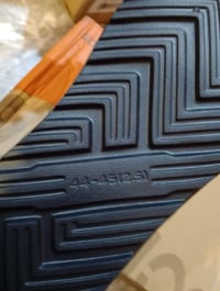 خوذة • مقاس ٤٤/٤٥ • توصيل