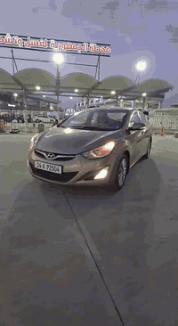 آلسلام عليكم
هونداي النترا خليجي موديل 2015 
خليجي كفاله عامه نص فول ماشيه 150 الف كيلو متر
سياره احسب زيرو تراي البالك سبير مانازل 
نصبتها احله من صور بيها طختين على حطتهن موضحات بلفيديو
رقم بصره دولي اريد تحويل 
مكانها البصره 
120 وبيها مجال قليل
***********
