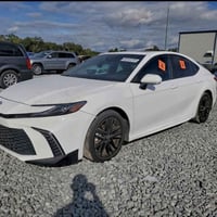 كامري SE • هايبرد • مزاد