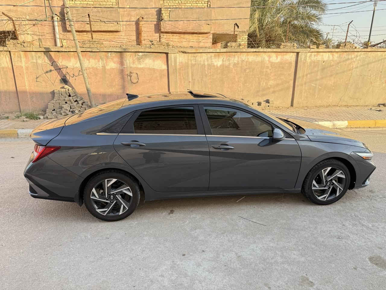 السلام عليكم
النترا وارد امريكي 2024 فول 
مرقم مثنى شهداء دخول جديد
مواصفات 
فتحه 
تحديد مسار 
نقط عمياء 
بصمه 
دواخل عسلي 
السعر 160 وبيها مجال بسيط 
مكاني السماوه 
***********
