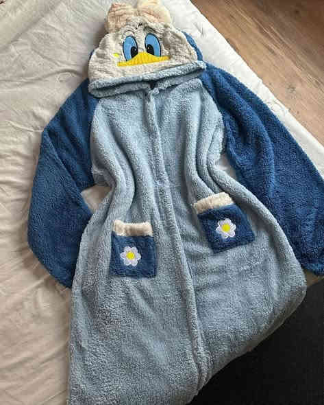 توفر لدينا ترند جديد 
روب بطوط 
قياس عادي 
للحجز وتساب *********** 
يوجد لدينا خدمة توصيل كافة محافظة العراق 🚗
