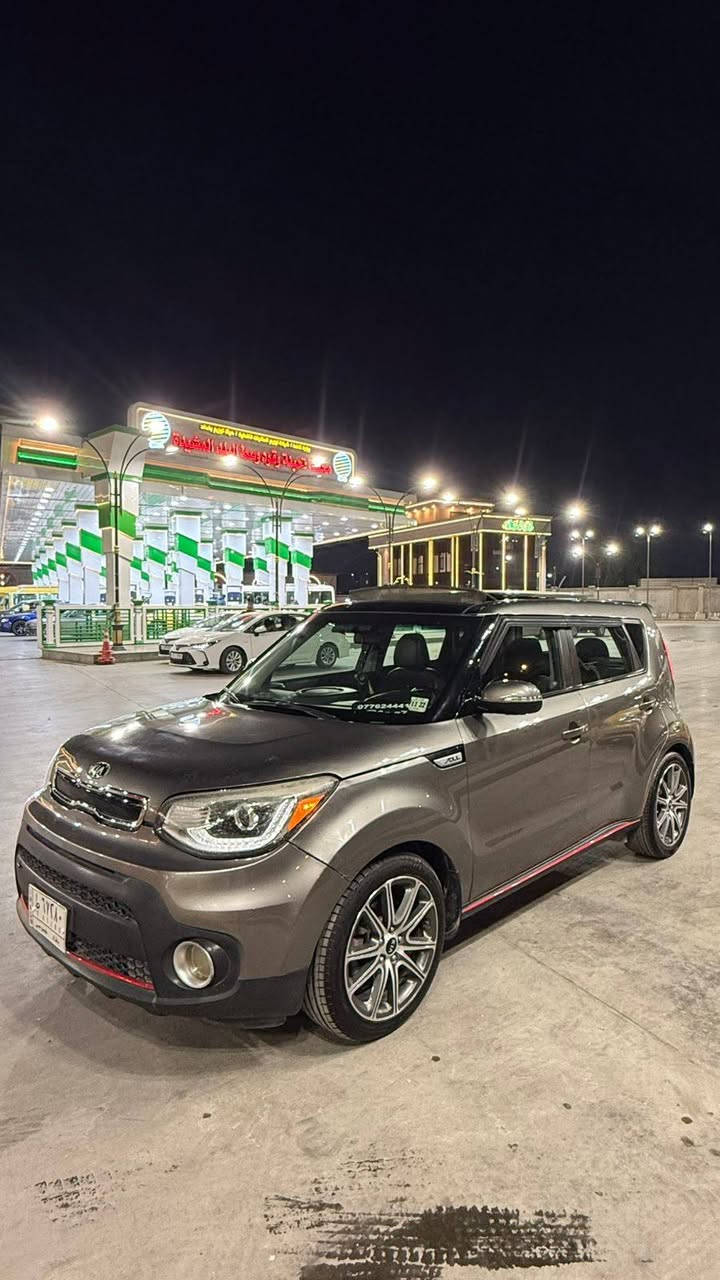 للبيع كيا صول موديل 18 لون فيلي مواصفات فول واحد على واحد رقم بغداد بسمنه محرك 4 سلندر بس بنيد صبغ فقط مكانهه بغداد صليخ ترهم مراوس السعر 123  ***********.  ***********
