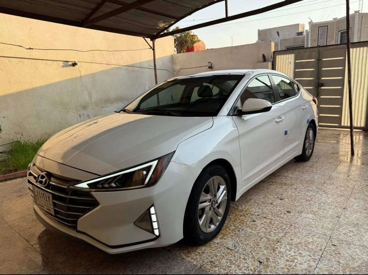 النترا 2019 وارد امریکی حادثه بس بنید بدون دواخل رقم بغداد معوقین تخلص بعد 20يوم  مکینه 2000 دوش کیر atm نص فول کامرا
ورادار لد امامی زنون حداديه جديده ماشيه 150mi جاهزه السيارةة
مابیه ای نقص.
عدنا وكاله عامة مطلقه 
مكان السياره ناصريه مركز 
السعر 135 وبيها مجال للشراي 
 *********** اتصال وواتساب موجود
