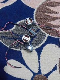 ٤ قطع • الكترونيات