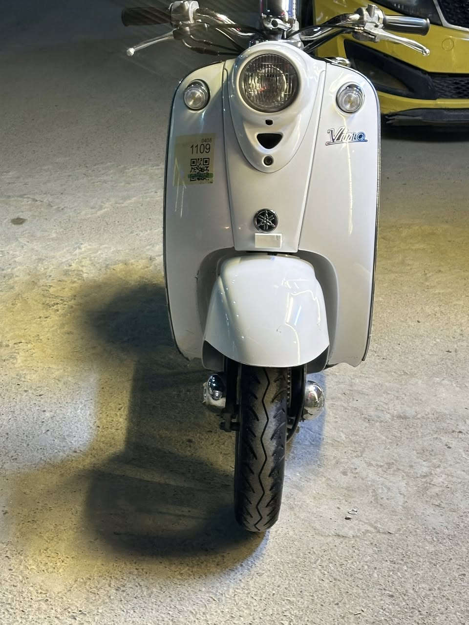 السلام عليكم دراجه كلاسك للبيع نثيه مواصفات فحل شلعه ومعدل صوت اكسل ماكو الدراجه مكفوله كفاله عامه كهربائيات كفاله كلهن شغلات اشاير يمنه يسره لايت عالي ناصي عداد السرعه شغال عداد البانزين شغال السعر 650 او بيه مجال حك الجيه المكان بغداد تقاطع درويش الاتصال على هذه الرقم ***********
