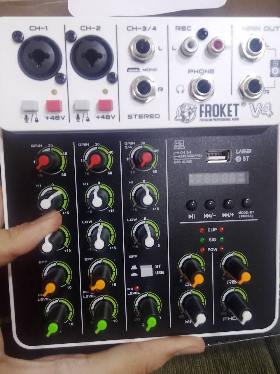 مكسر صوت خلي سعرك وبالعافية


**إذا كنت صاحب هذا الإعلان وتريد حذفه لأي سبب، رجاءا أرسل رسالة إلى الدعم الفني**