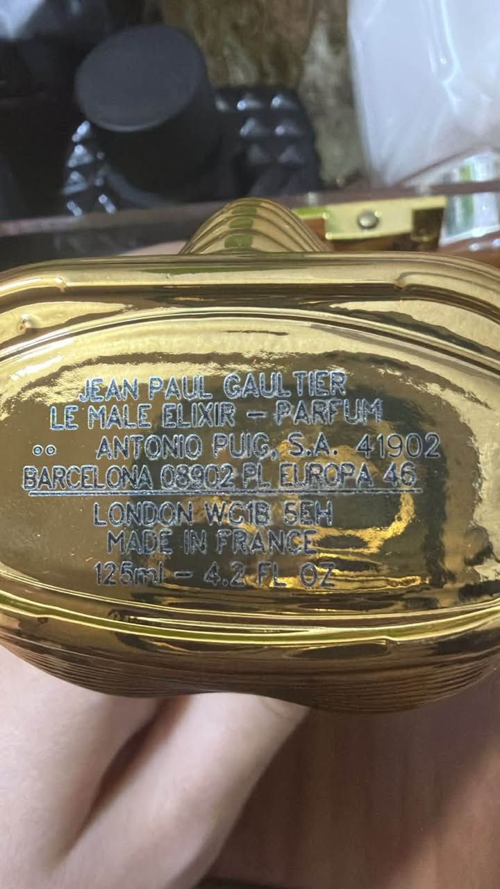 متوفر عطر ليميل الكسير مستخدم ٤ رشات فقط مصدر الشراء نيش كورنر 
رايده رايده ب١٤٠ ألف إني مأخذه ب١٩٥ ألف مكاني بغداد


**إذا كنت صاحب هذا الإعلان وتريد حذفه لأي سبب، رجاءا أرسل رسالة إلى الدعم الفني**