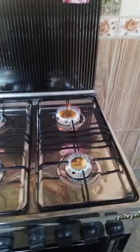 طباخ فريش مصري مستعمل نظيف مكاني الشعب اكو توصيل بكروه ***********واتساب
