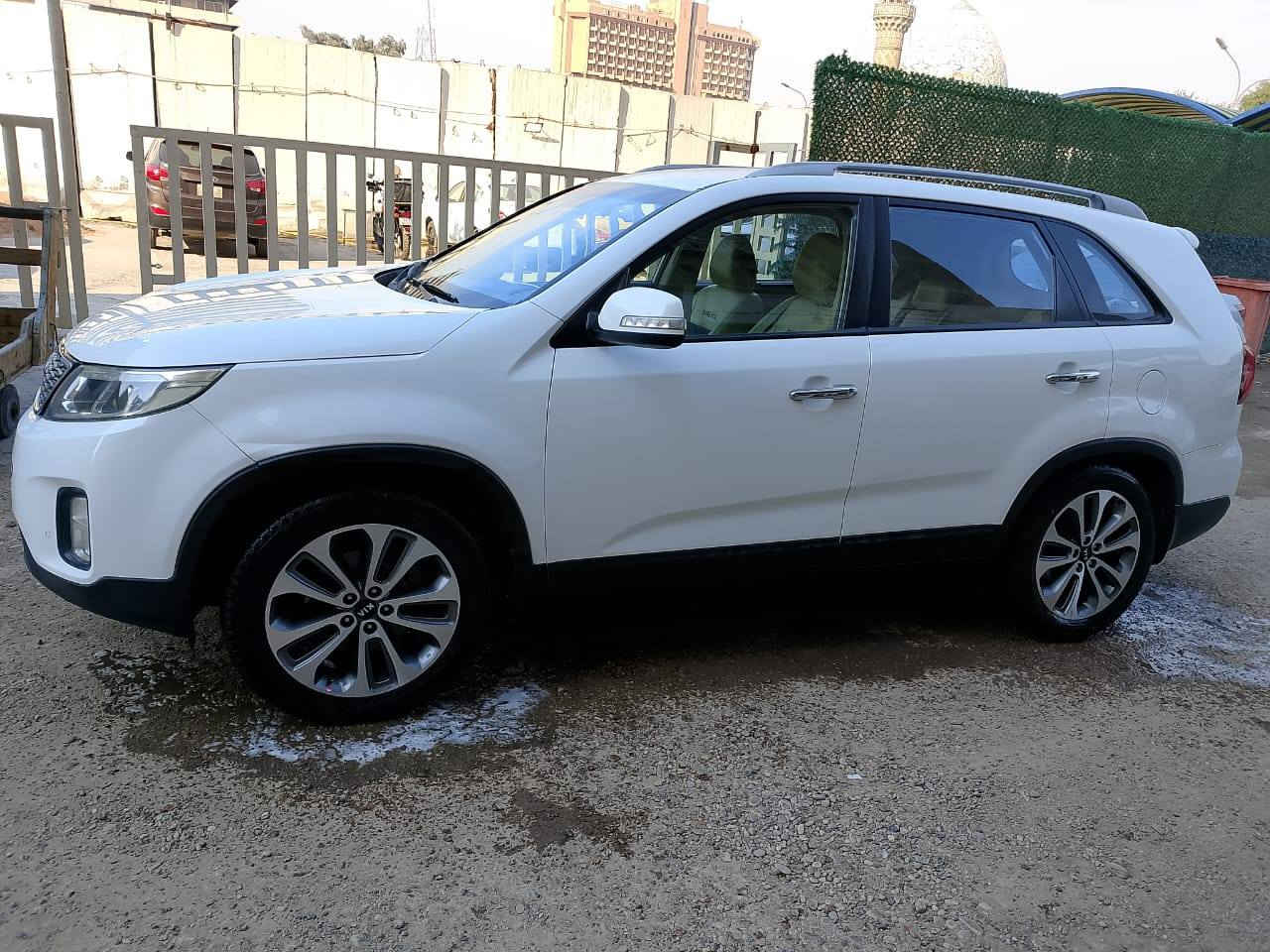 السلام عليكم ورحمة الله وبركاته
سورنتو 2014 خليجي 7 راكب مكفوله من التبديل والسونار موجود فقط صبغ الدعاميات لجماليه مكينه 2400 دوش حساسات اماميه خلفيه تحكم ستيرن جهتين ارضيه مغلفه جلد كشنات جلد السعر 165   السياره بأسمي تحويل ثاني يوم وأي استفسار اتصال عالرقم *********** بيه واتساب
