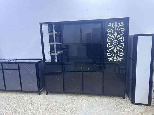 معمل ومعرض الاكابر للكونترات الحديثه جمله ومفرد العنوان موصل حي الكرامه من جهه حي الانتصار للتواصل على الارقام التاليه ***********
***********
