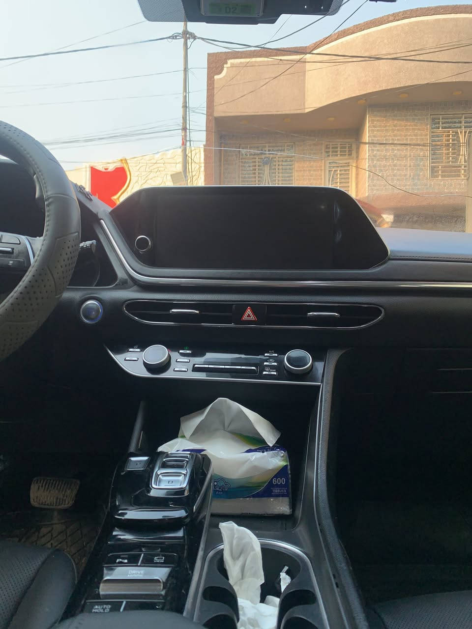 🚗 للبيع | 2023 HYUNDAI SONATA HYBRID LIMITED – وارد كوري
هايبرد اقتصادي • ماشية قليلة جداً •  
الحادث:بس دعاميه 
السعر:  145 ورقه 
✅ السيارة هايبرد 
🔍 تفاصيل السيارة:
• الموديل: 2023 
• الفئة: Hybrid Limited
• العداد :48 الف كيلو 
• الوقود: هايبرد (بنزين + كهرباء)
• المحرك: 2.0L I4 Hybrid
• الصرفية: 44 – 51 MPG
• الدفع: أمامي (FWD)
• القير: أوتوماتيك 6 سرعات
• اللون الخارجي: فيلي 
• اللون الداخل:اسود جلد 
• الحالة: نظيفة جداً
✨ مواصفات الراحة:
• رادار (Adaptive Cruise Control)
• تشغيل ودخول بدون مفتاح
• تشغيل عن بُعد
• نظام ملاحة
• مقاعد جلد
• مقاعد أمامية مسخنة
• مقاعد أمامية مبردة
• ستيرنغ مسخن
• ذاكرة مقعد
🎶 الترفيه والتقنية:
• Apple CarPlay
• Bluetooth
• نظام صوتي فاخر
• راديو أقمار صناعية
• USB
🛡️ أنظمة الأمان:
• فرامل طوارئ أوتوماتيكية
• مراقبة النقطة العمياء
• كاميرا خلفية
• تحذير مغادرة المسار
• تنبيه حركة المرور الخلفية
• تنبيه المرور الأمامي
• قراءة إشارات المرور
• قيادة شبه ذاتية
• مراقبة السائق
• مساعد الركن
• نظام الثبات الإلكتروني
• مصابيح LED
• إضاءة أوتوماتيك (Auto High Beam)
• ماسحات مطر أوتوماتيك
📲 للحجز والستفسار :***********
