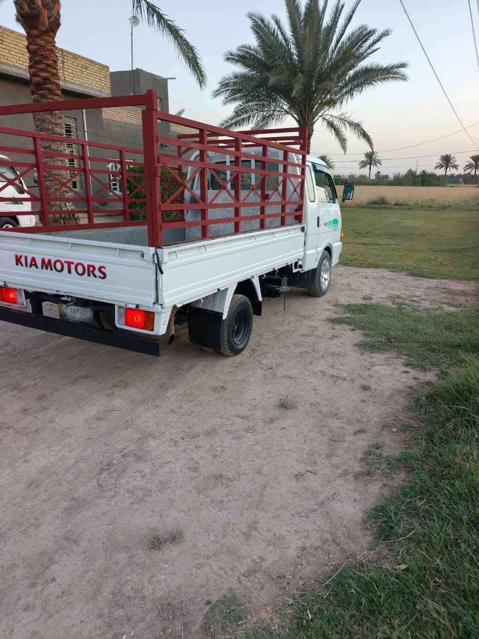 كيه بنكو للبيع موديل 94 رقم بغداد  7جنكال سيارة محرك وكير باور اكسل شاصي حداديه كهربئيات تخم تاير  
سنويه جديده مشروع وطني 
السعر 53 وبيه مجال 
مكان بابل 
هاتف ***********
