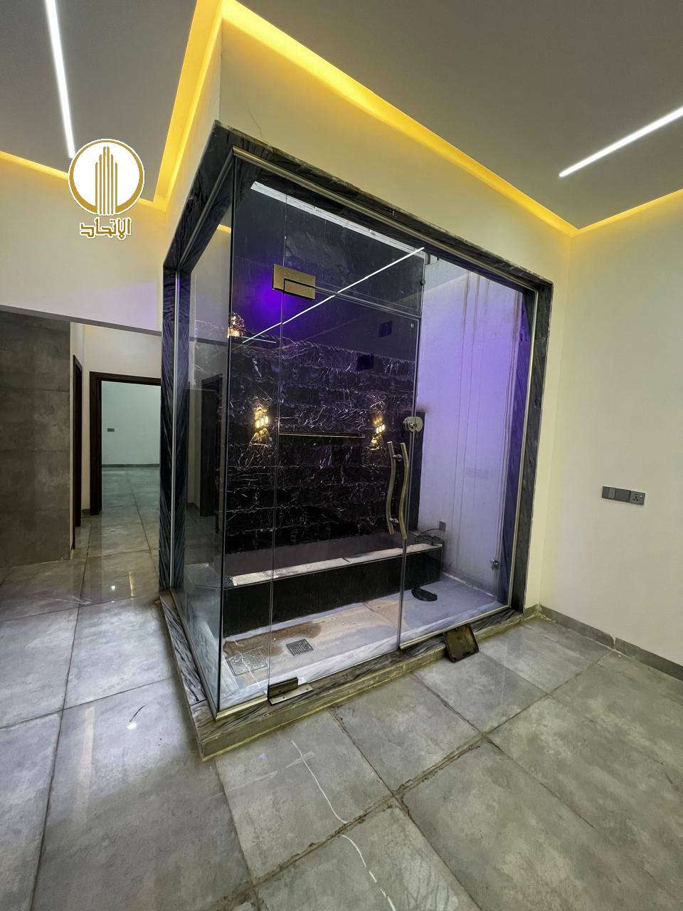 #مكتب_الاتحاد_لتجارة_العقارات_والمقاولات 
 🏛⭐️للبيع او معارضة⭐️حي النور خلف سايدين دانية ماركت⭐️🏛
                 
⬅️️ مساحـة 190متر 

⬅️️الابعاد 8متر ❌️ 24متر

⬅️ الإتجاه غروب 

⬅️شارع تبليط ١٢متر

⬅️️سند طابو ملك صرف 

⬅️️طابقين ٧غرف نوم 

⬅️️بناء حديث 2025

⬅️الطابق الاول:
 غرفتين نوم إستقبال مطبخ هول صحيات كراج مناور

⬅️الطابق الثاني:
 ٥غرف نوم هول صحيات بلكونة بيتونة 

تفاصيل اكثر يرجى مراجعة المكتب
_____________________________ 
         مكتب الاتحـــاد للعقار 
الفرع الاول : شارع المصارف الرئيسي 
الفرع الثاني: الصديق بداية سايدين البحرين 
           *********** 
                      🏛
           ***********
