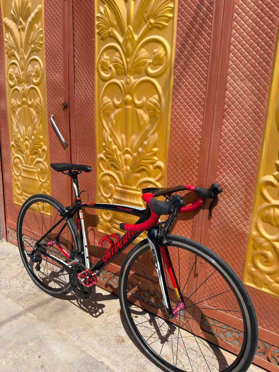 دراجة للبيع مستعجل رود بايك من ماركة سبيشل زت طراز أليز 

Specialized Allez
فريم الدراجة المنيوم خفيف كلش
ماشة كاربون 
بوري سرج كاربون 
ستيرن كاربون 
فريم ٤٨ 
عقرب ونقار سورا 
البدالات من شركة
IGNITE
 مكاني بغداد 
يوجد توصيل


**إذا كنت صاحب هذا الإعلان وتريد حذفه لأي سبب، رجاءا أرسل رسالة إلى الدعم الفني**