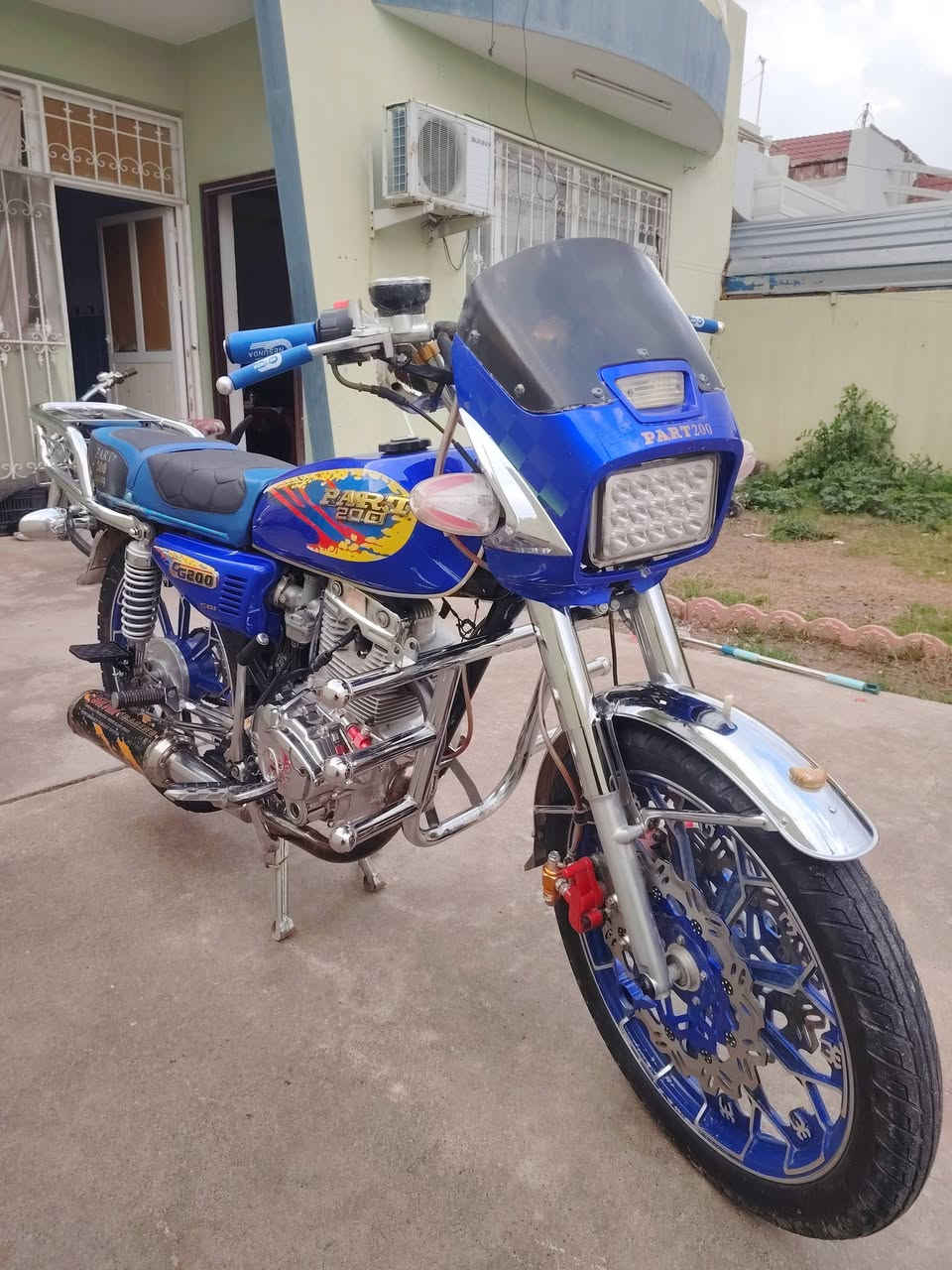 بارت عنتاني سوري اصلي كامل ماكينة ٢٠٠ كبس منفس اصلي للبيع جهاز إنذار تشغيل عن بعد السعر واتس ***********
