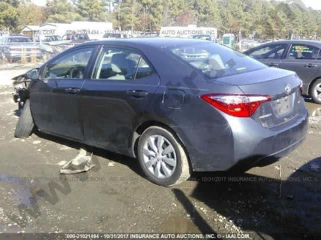 كورلا موديل 16 حادثها مثل ما موضح بالصوره السعر 127بيها مجال قليل السيارة ماشيه 135 الف 
مكان الغزاليه 

***********
