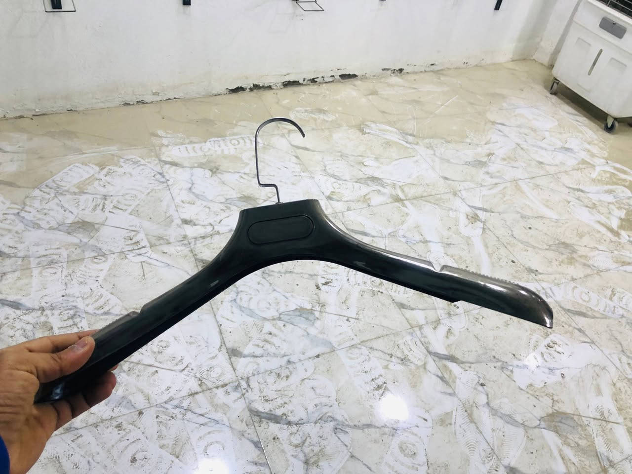 تعلاكه ملابس/ عدد ٤٤ / سعر القطعه 250
هوك شبكه /عدد ١٠ / سعر القطعه 500 
ستاند جام /عدد ١٦ / سعر القطعه 1500 
هوك ملابس/عدد ٢٢/ سعر القطعه 1000
ستاند حذاء /عدد ٤٨ / سعر القطعه 1000
والسجج كاملات وموحودات كلهن

ملاحظه ابيع شلع لتخابرني اذا تريد نص الغراض

مكاني  حله قرب جامعه بابل  / للاستفسار 

***********
