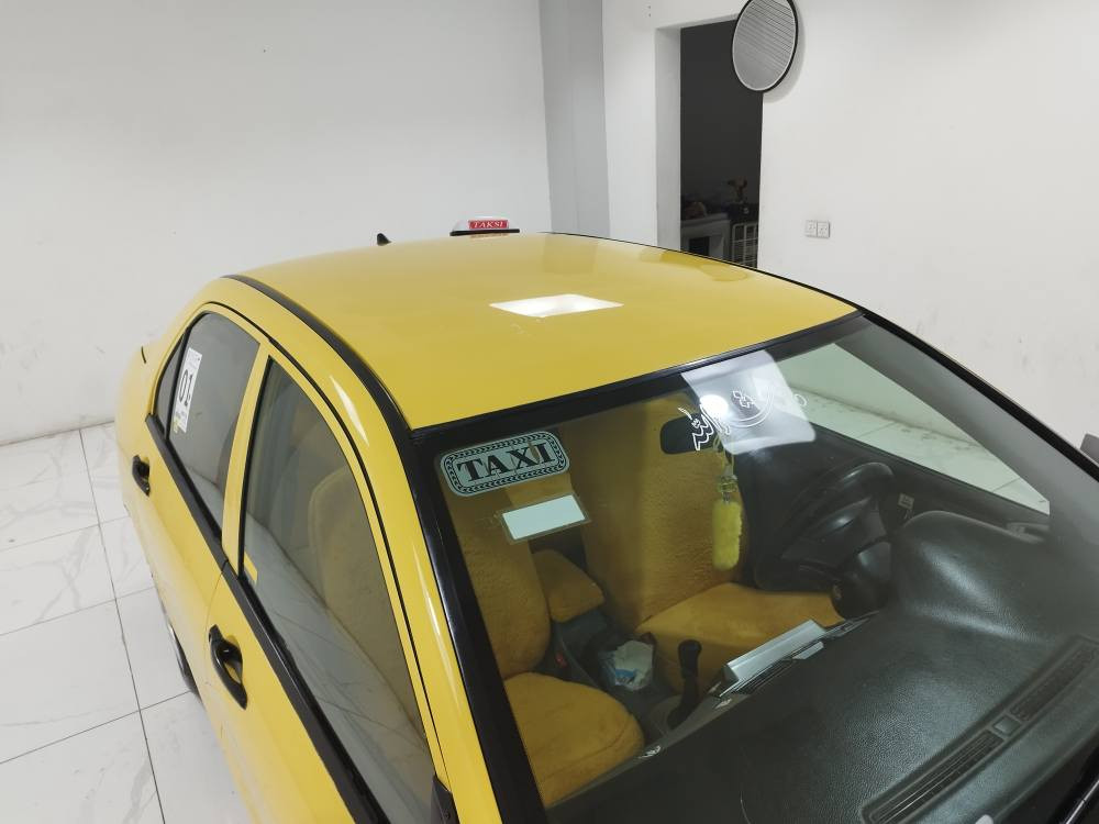 لانسەر 2010 سنەوی پلاستیک 
یەک چاملغی دوای زەربەیە ناوی نەگرتووە 
بەدەر لەوە زەربەو خیاسی نیە 256 هەزار رۆشتوە ..
شاشە ئایپاد تەبرید تندوتۆلە چوارتایی لۆک لایت و بەگ لایت لۆک 
مکینەی 15 مرغوبە .. ناونیشان کەلار ..***********
نرخی 48 گلایە . كالار, السليمانية
