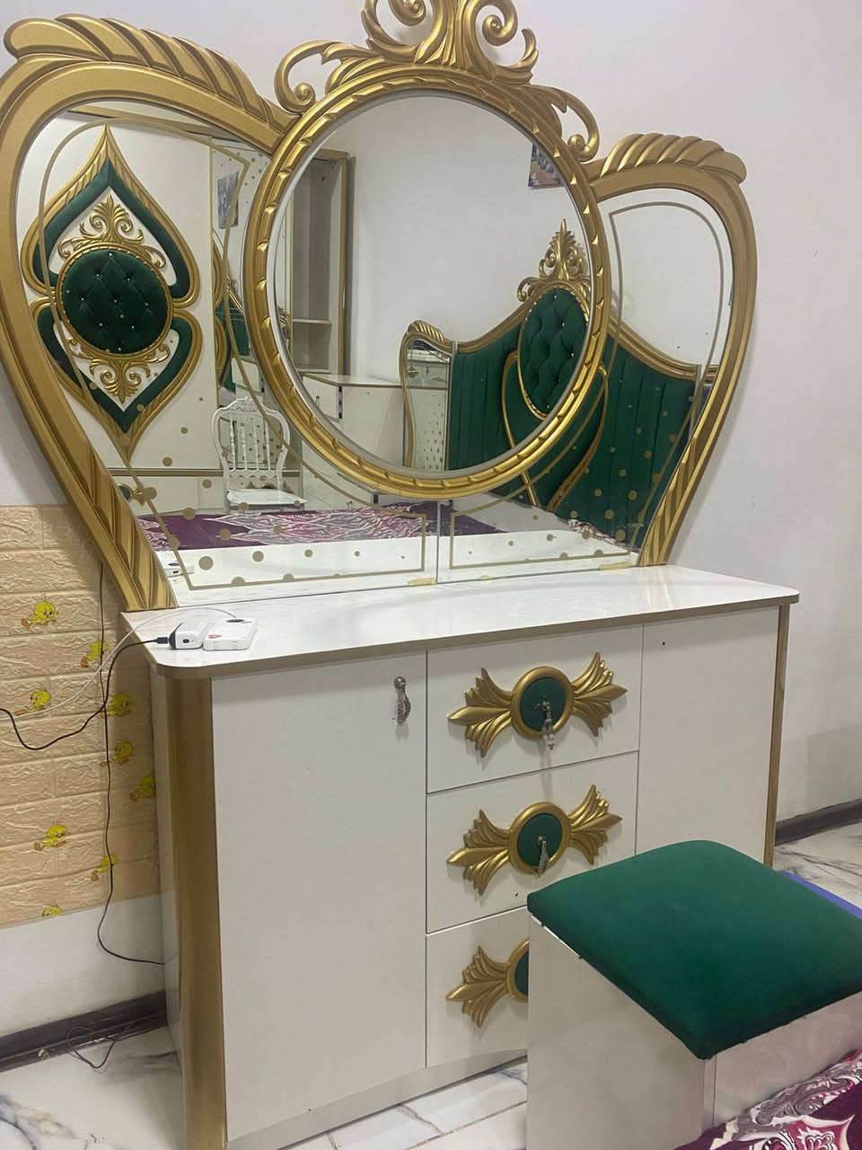 سلام عليكم غرفه نوم تركي 
بيع مستعجل التواصل خاص


**إذا كنت صاحب هذا الإعلان وتريد حذفه لأي سبب، رجاءا أرسل رسالة إلى الدعم الفني**