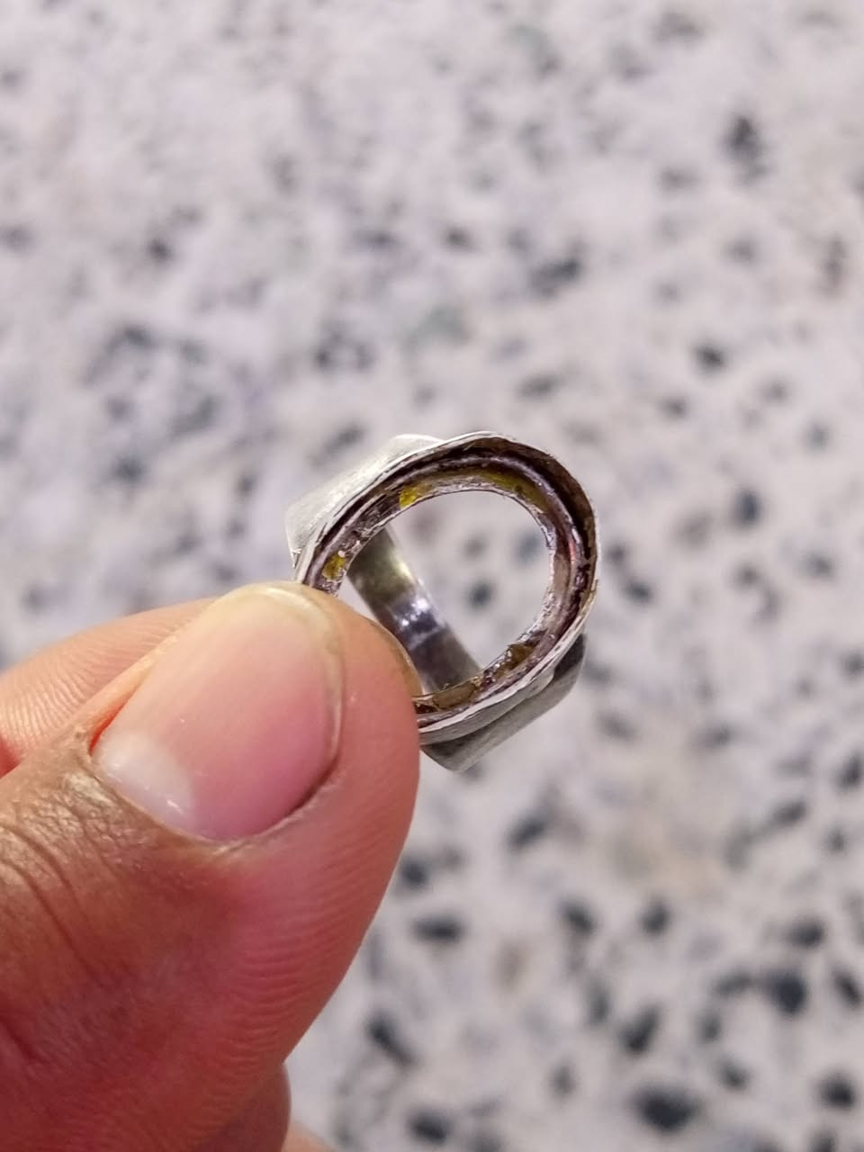 محبس للبيع وقالب البييع مدينة الصدر ***********
