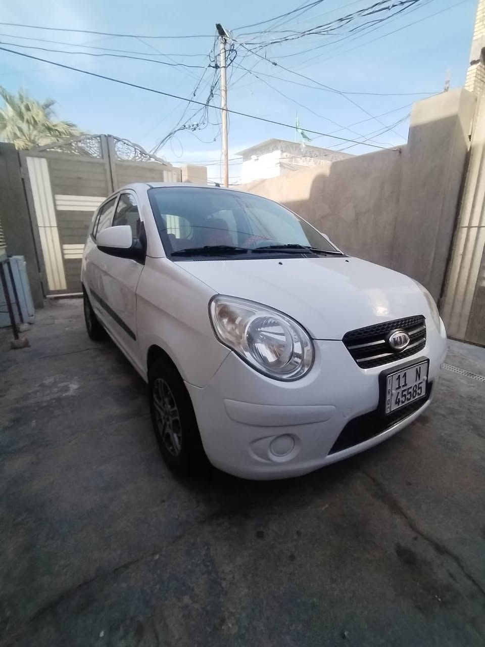 كيا بيكانتو للبيع ٢٠٠٨ خليجي رقم بغداد ألماني مشروع وطني بأسمي كير محرك  بحالة جيدة كير اوتوماتيك تبريد شغال شاشة كامرة السيارة بدون حادث بيها مكانات صبغ انطيك صبغ حزام ما عدا قمارة وبنيد وصندوك العنوان بغداد الشعب
*********** بغداد, العراق
