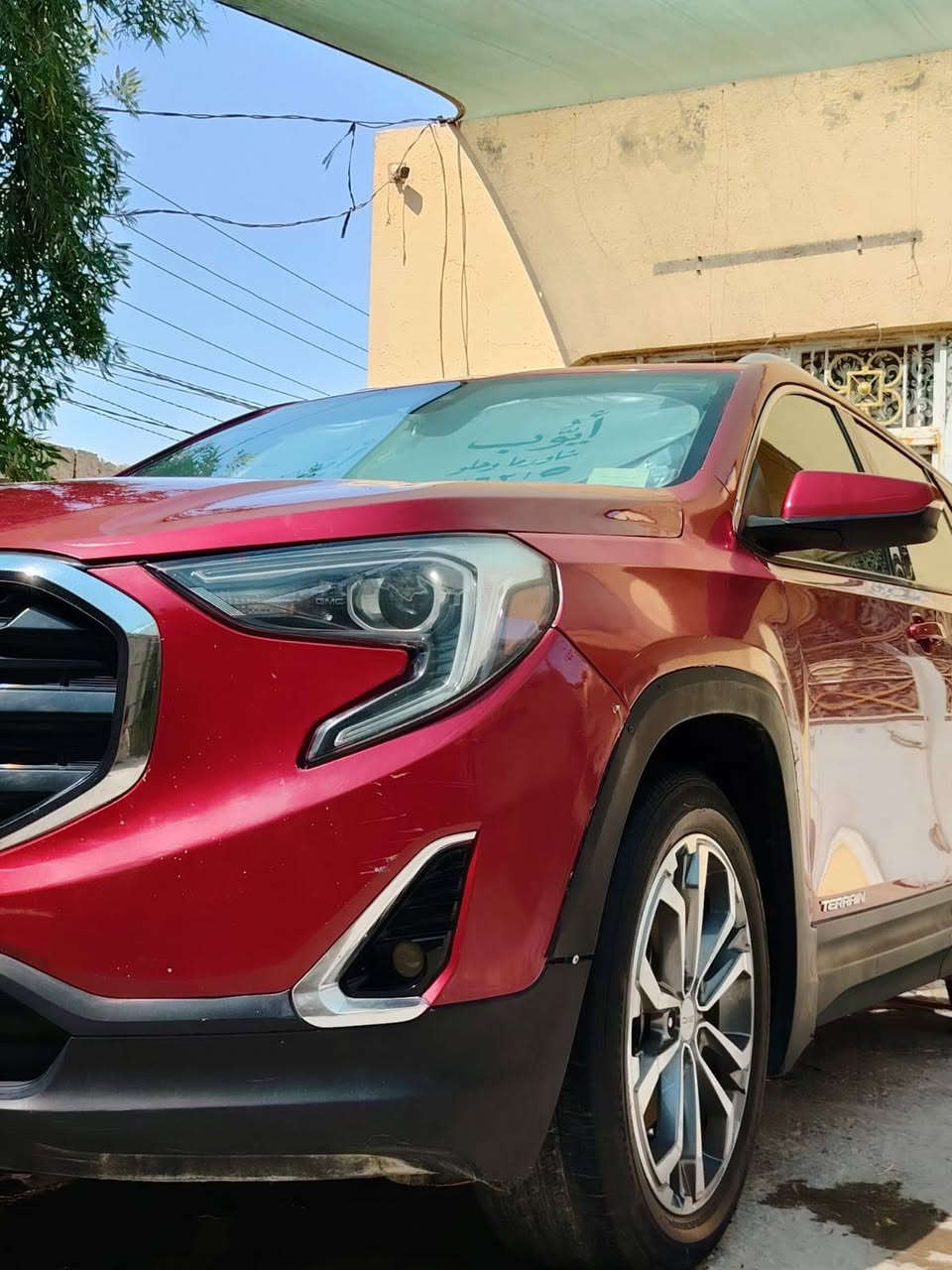 سلام عليكم سياره البيع جمسي تيران امريكي مديل 2018 فول مواصافات حادثها جاملغ المامي ماشيه 117 الف سعر 140وبيها مجال المكان نجف ***********
