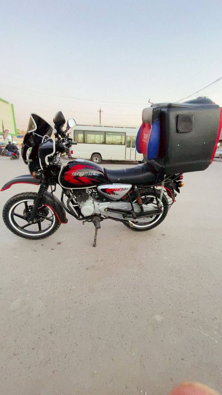 دراجه بوكسر للبيع موديل ٢٠٢٣ مكفولة كفاله عامه الرقم وجاهزه العنوان بغداد البلديات السعر مليونين وستميه وبيه مجال للطيبين
رقم الهاتف ***********
