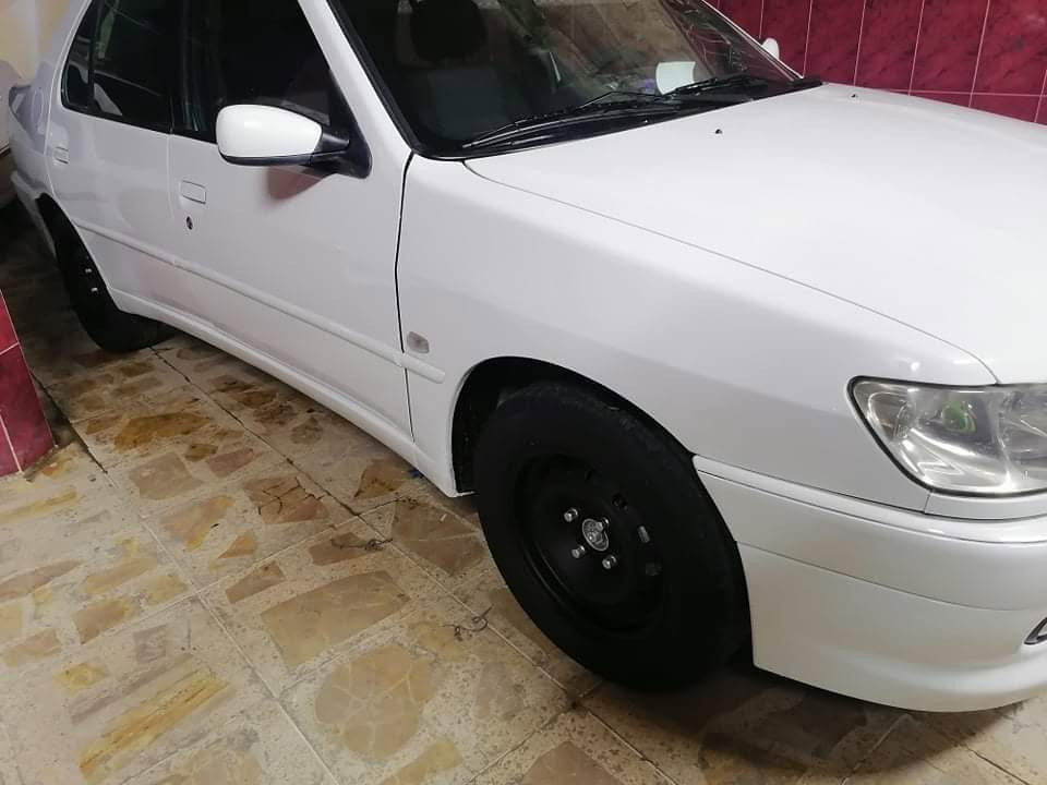 بيجو 2003  سيارة جديدة مكفولة من الصبغ ولتبديل ولحادث  عنوانها زيونة
السعر 60 

‭0771 668 8818‬

‭0770 325 9253‬
